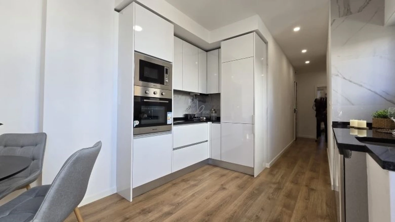 Apartamento T3 para Venda em Benfica Foto 5