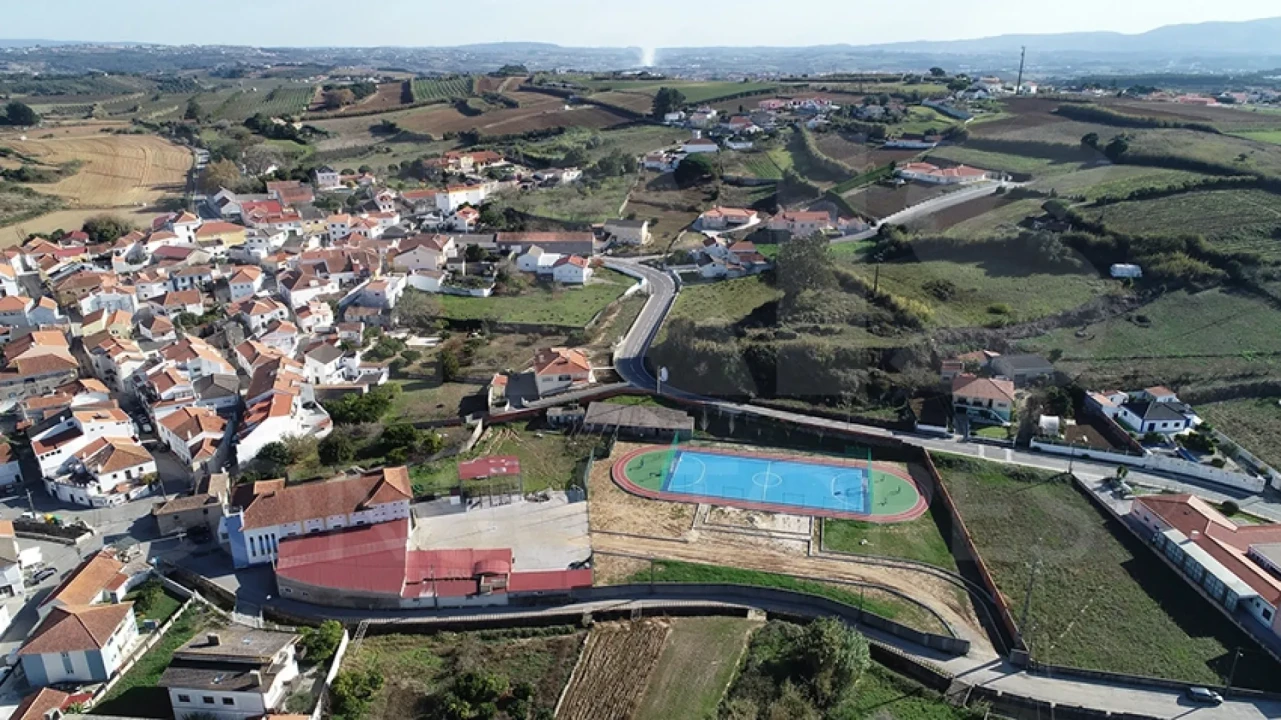 Loja para Venda em Reguengo Grande Foto 11