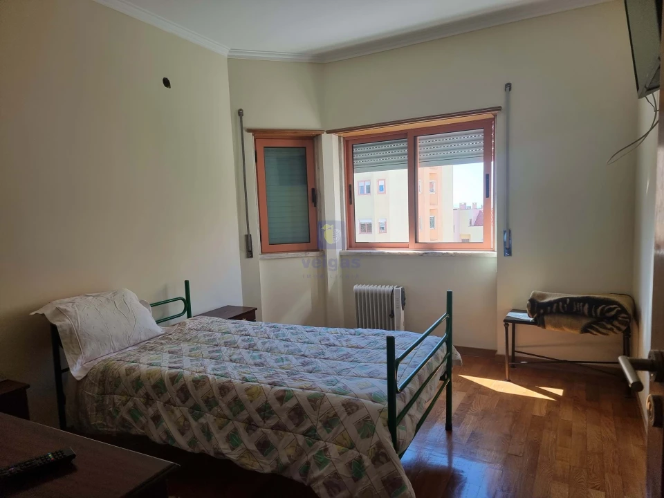 Apartamento T3 para Venda em Ramada e Caneças Foto 17