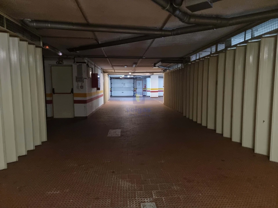 Apartamento T3 para Venda em Ramada e Caneças Foto 32