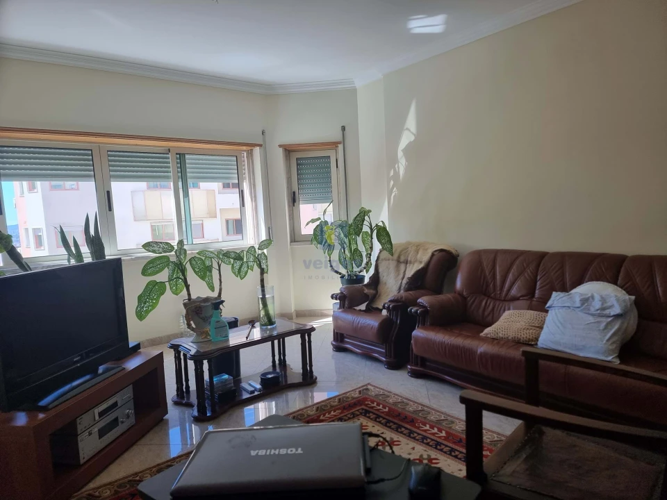 Apartamento T3 para Venda em Ramada e Caneças Foto 4