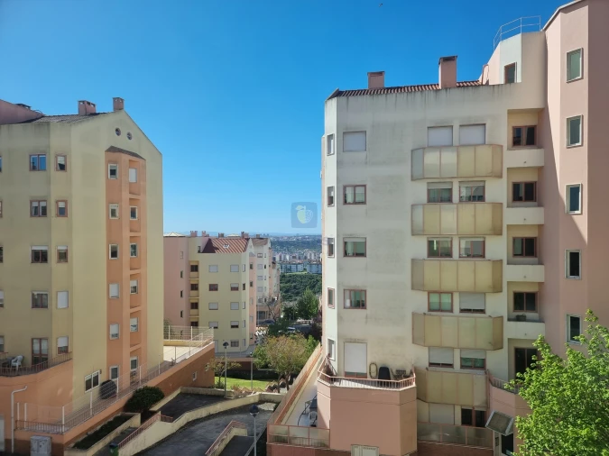 Apartamento T3 para Venda em Ramada e Caneças Foto 5
