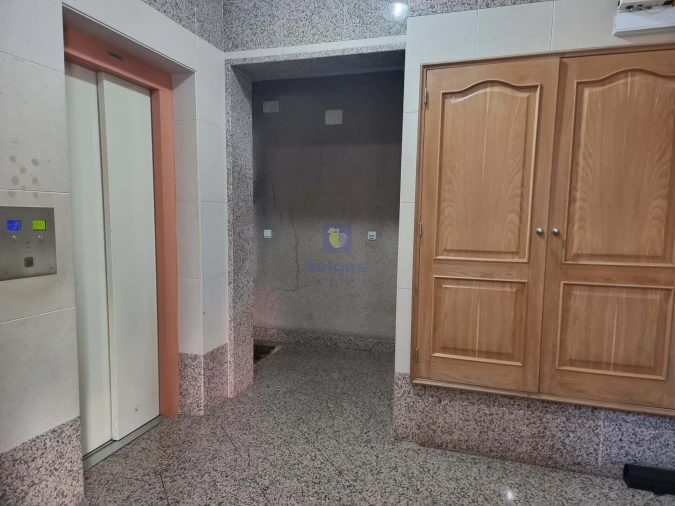 Apartamento T3 para Venda em Ramada e Caneças Foto 33
