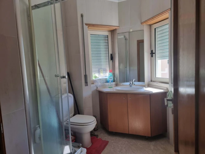 Apartamento T3 para Venda em Ramada e Caneças Foto 13