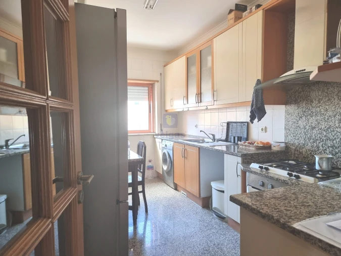 Apartamento T3 para Venda em Ramada e Caneças Foto 8