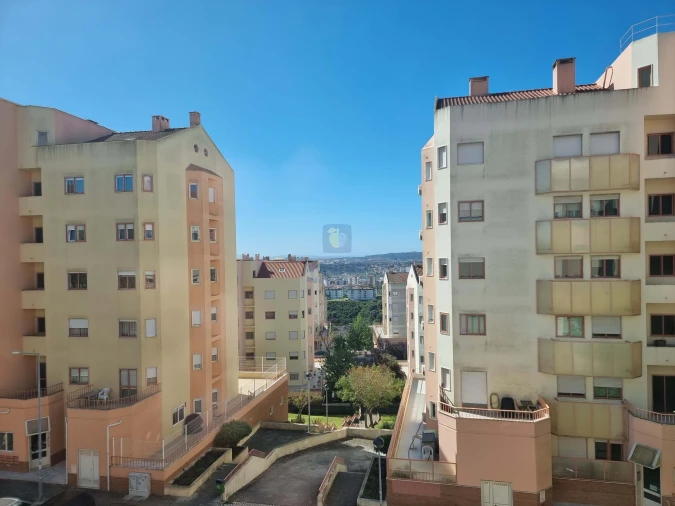 Apartamento T3 para Venda em Ramada e Caneças Foto 25