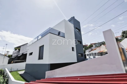 Moradia T4 para Venda em Alverca do Ribatejo e Sobralinho