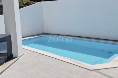 Moradia T4 para Venda em Alverca do Ribatejo e Sobralinho