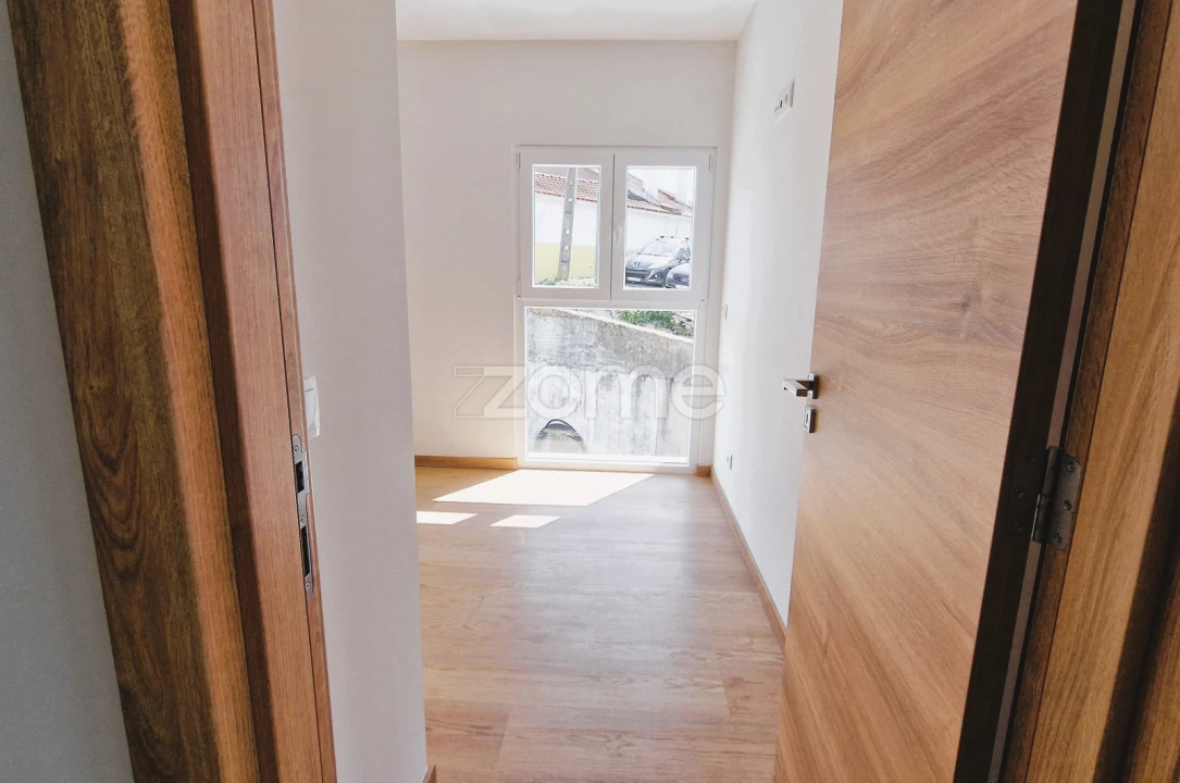 Moradia T4 para Venda em Alverca do Ribatejo e Sobralinho Foto 13