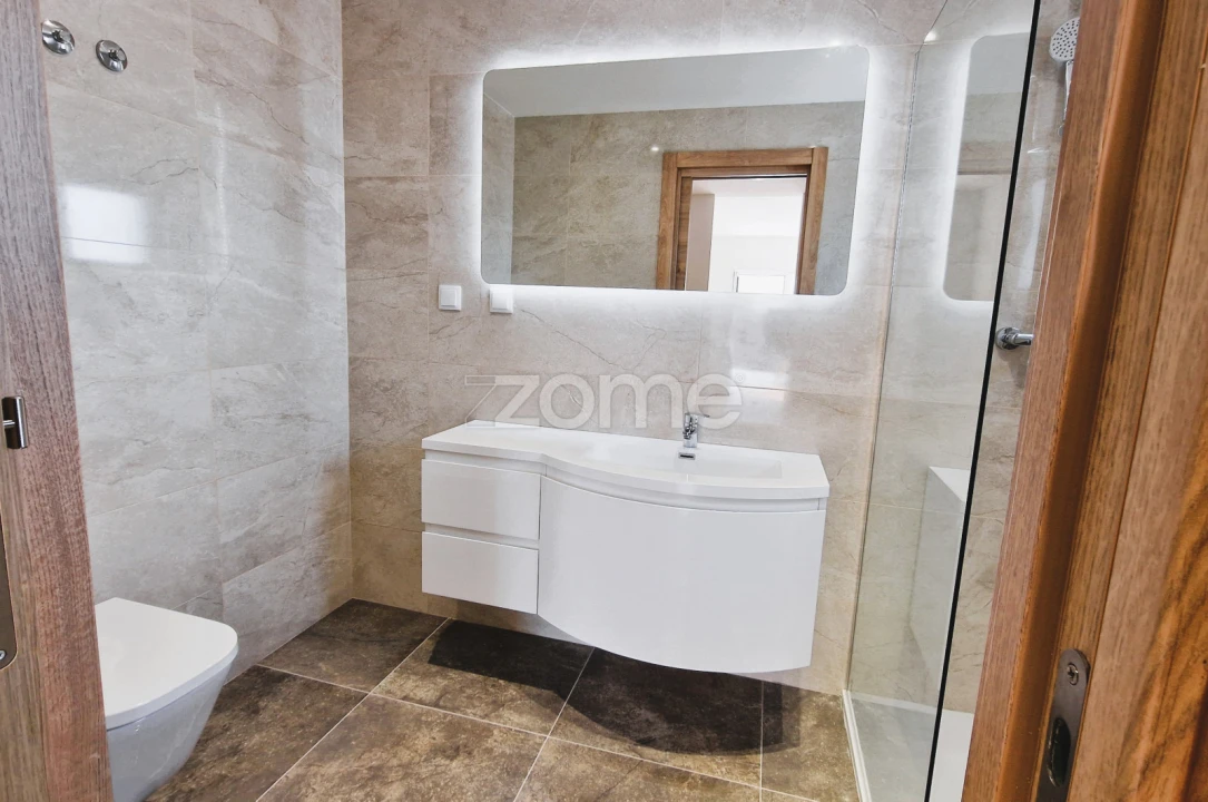 Moradia T4 para Venda em Alverca do Ribatejo e Sobralinho Foto 17