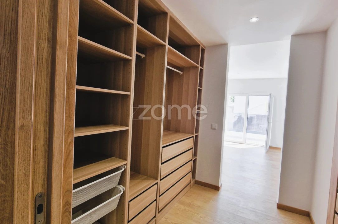 Moradia T4 para Venda em Alverca do Ribatejo e Sobralinho Foto 16