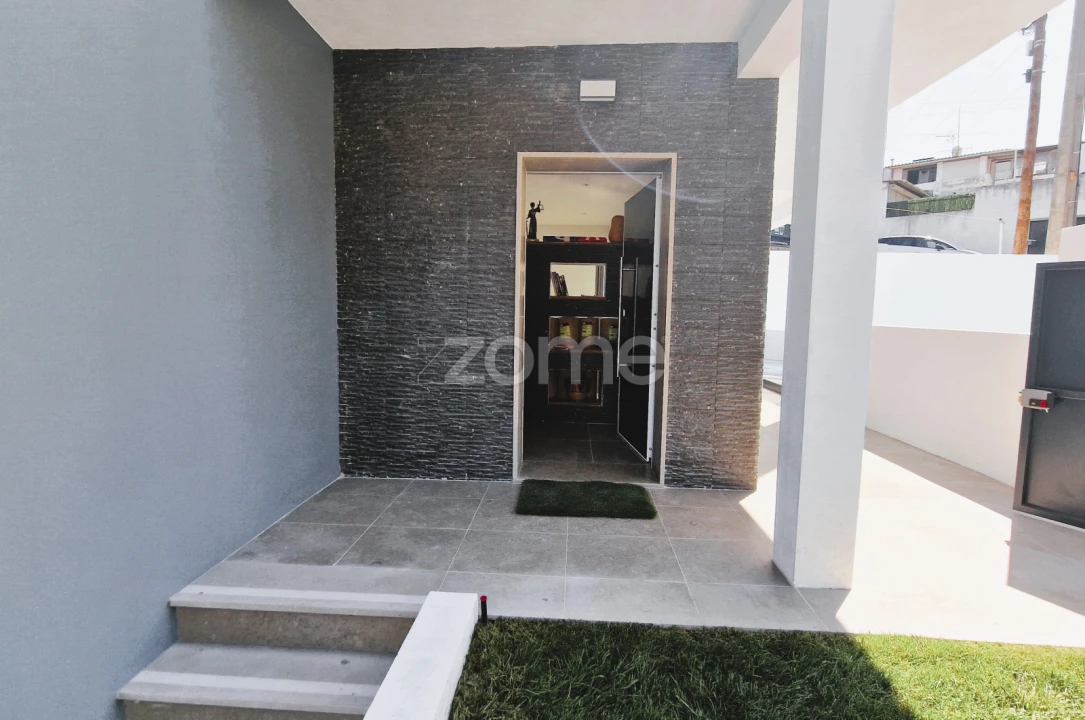 Moradia T4 para Venda em Alverca do Ribatejo e Sobralinho Foto 35