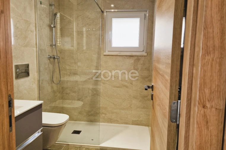 Moradia T4 para Venda em Alverca do Ribatejo e Sobralinho Foto 9