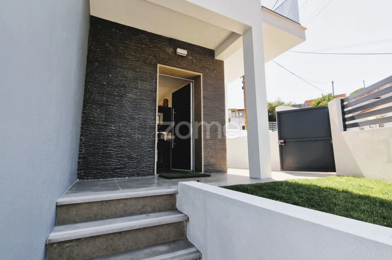 Moradia T4 para Venda em Alverca do Ribatejo e Sobralinho Foto 33