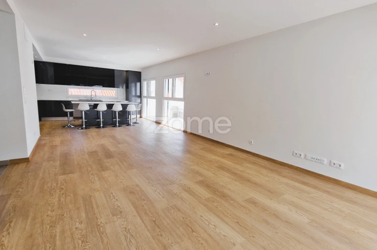 Moradia T4 para Venda em Alverca do Ribatejo e Sobralinho Foto 42