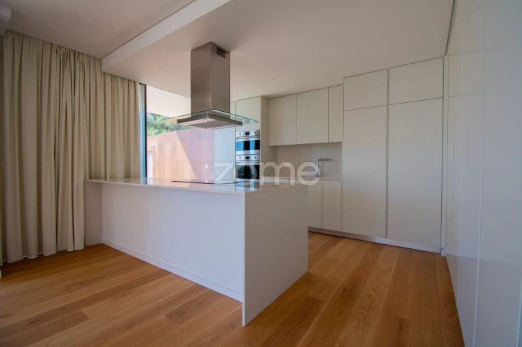 Apartamento T4 para Venda em Cascais e Estoril Foto 9