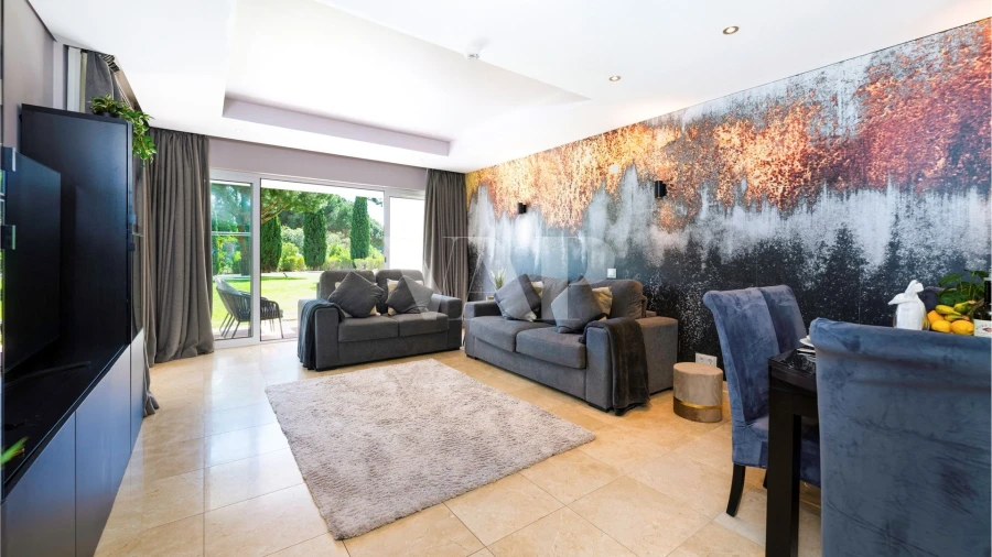 Apartamento T2 para Venda em Quarteira Foto 3