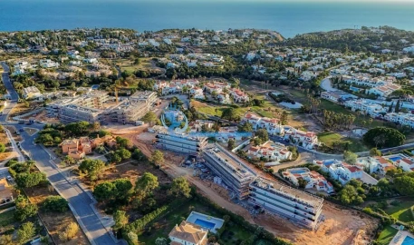 Apartamento T1 para Venda em Estômbar e Parchal