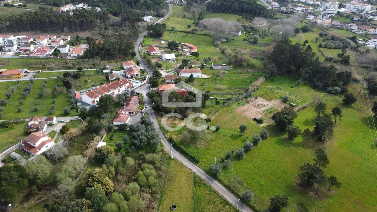 Terreno para Venda em Parceiros e Azoia Foto 3