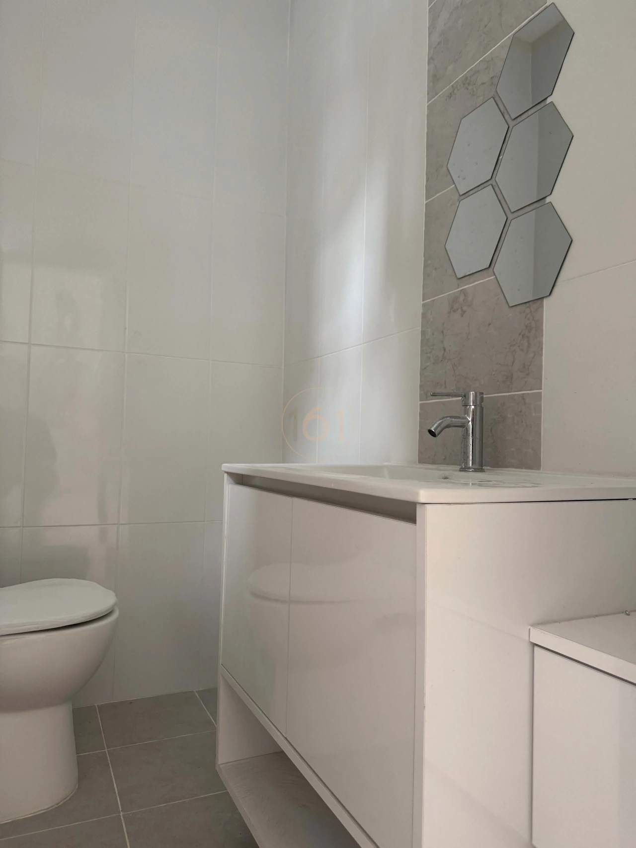 Apartamento T2 para Arrendamento em Pedrouços Foto 7