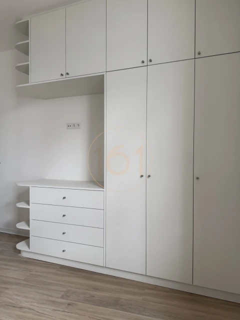 Apartamento T2 para Arrendamento em Pedrouços