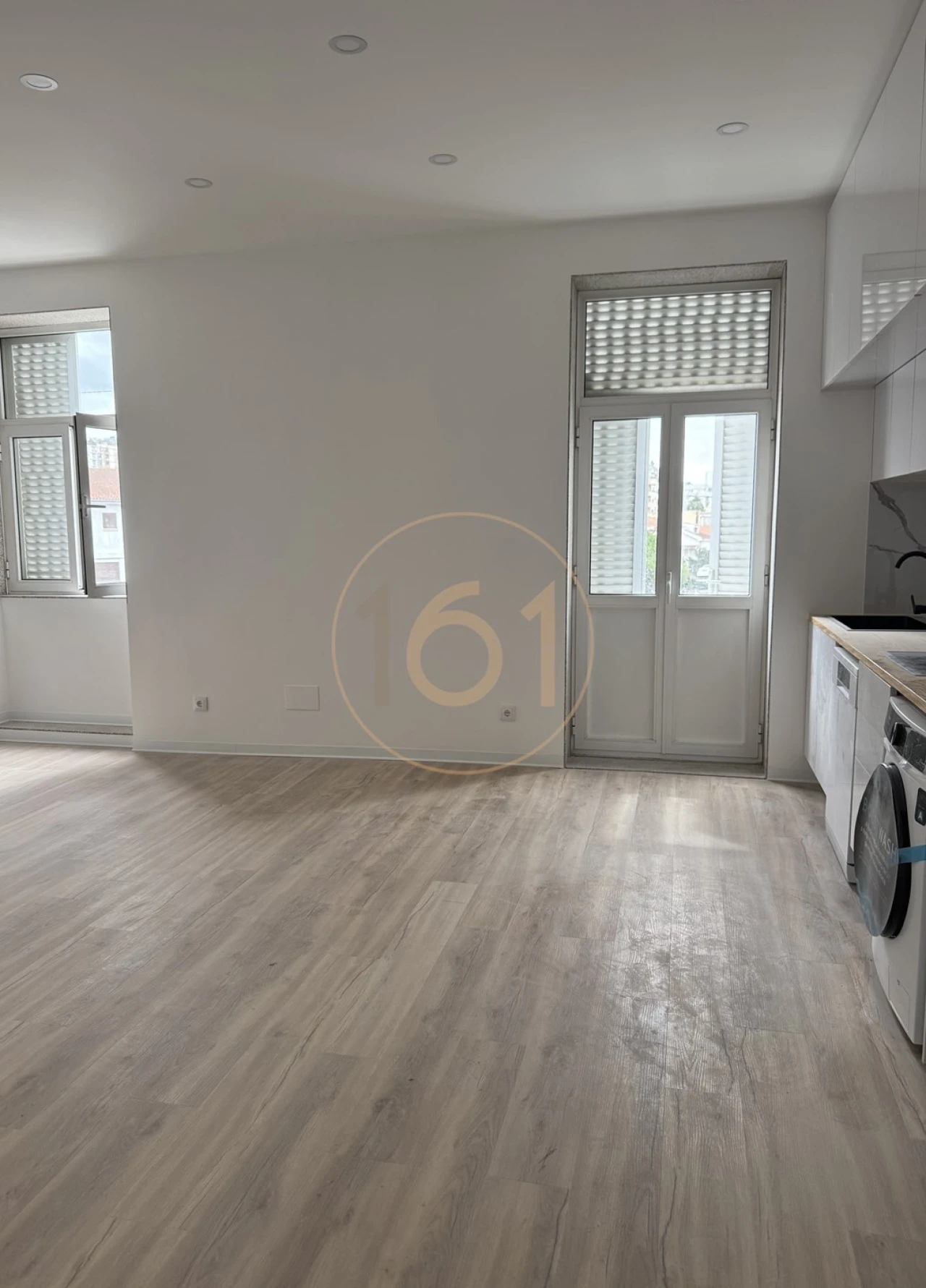 Apartamento T2 para Arrendamento em Pedrouços Foto 3