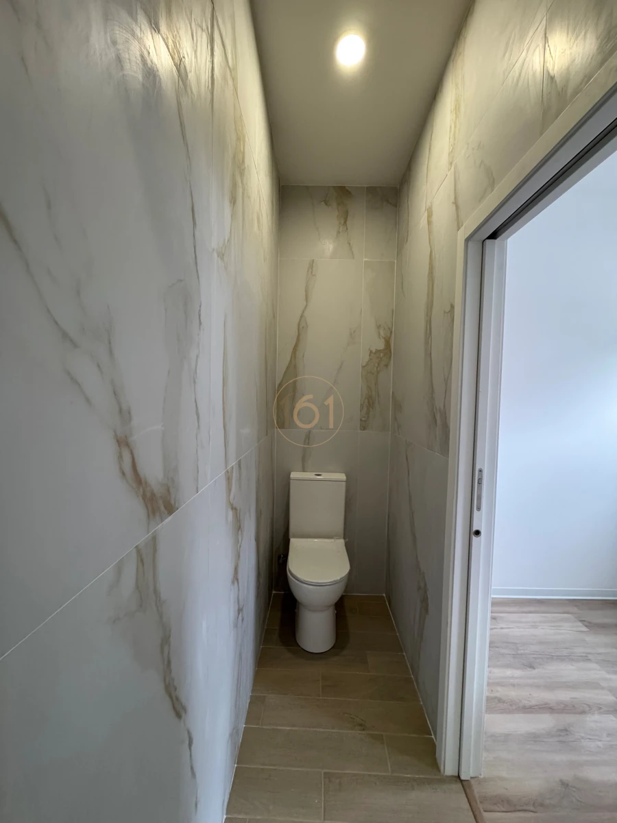 Apartamento T2 para Arrendamento em Pedrouços Foto 16