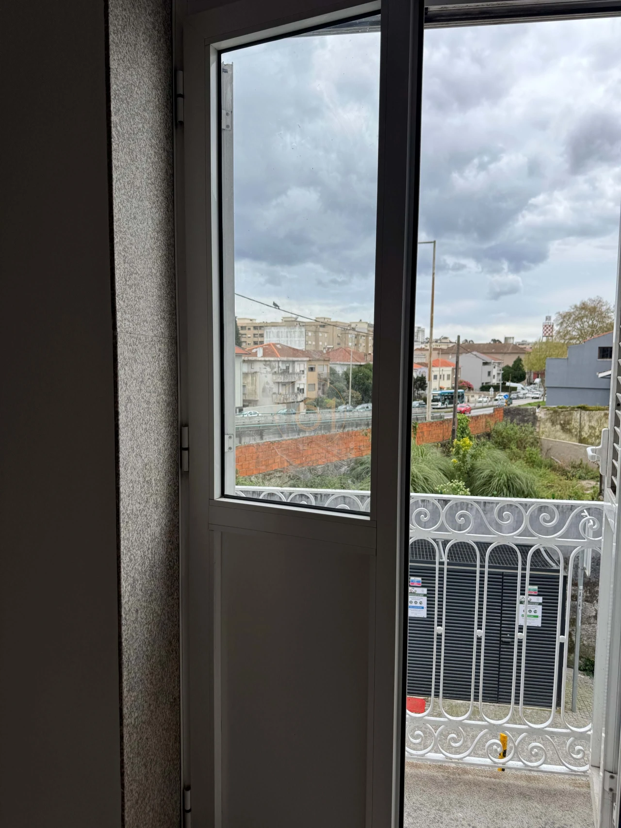 Apartamento T2 para Arrendamento em Pedrouços Foto 5