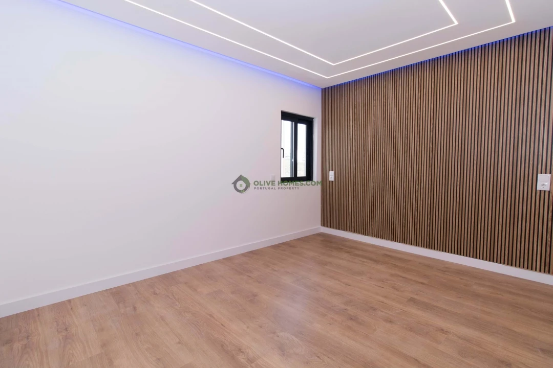 Apartamento T2 para Venda em Quarteira Foto 16