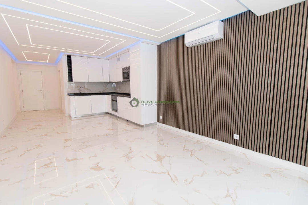 Apartamento T2 para Venda em Quarteira Foto 2