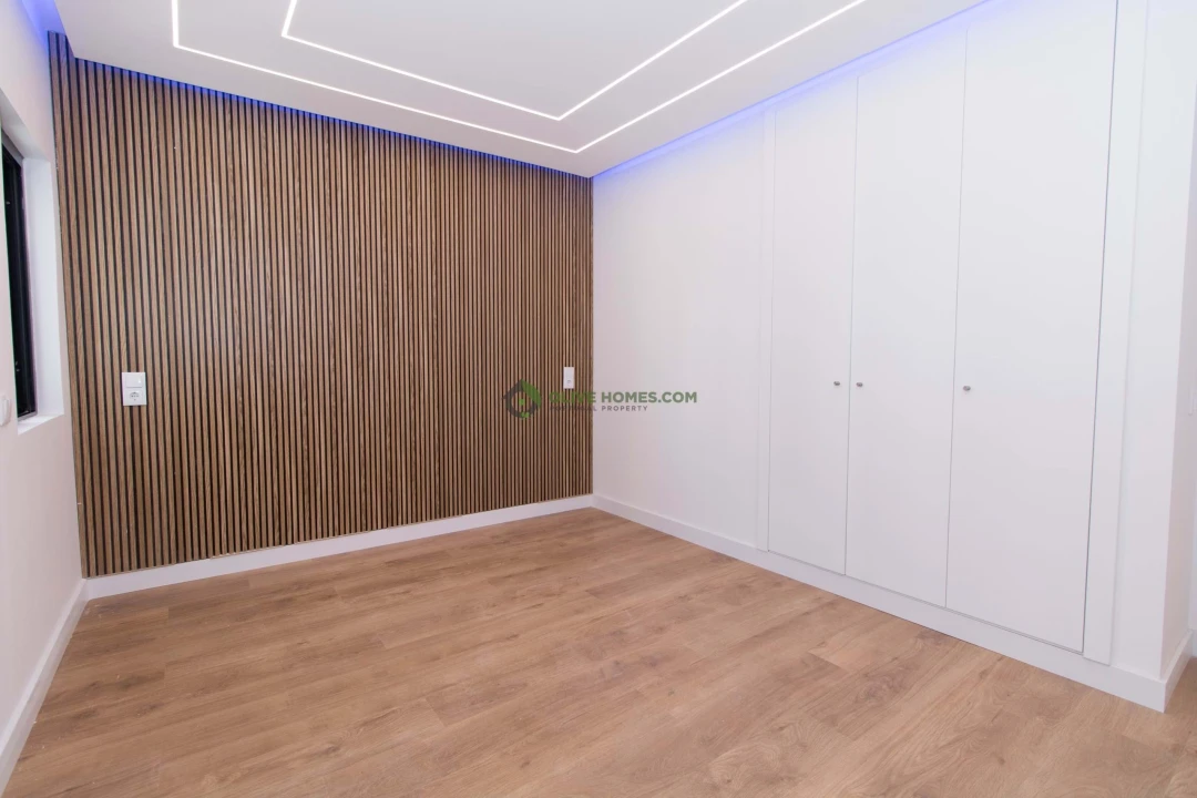 Apartamento T2 para Venda em Quarteira Foto 17