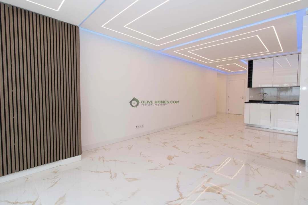 Apartamento T2 para Venda em Quarteira Foto 8