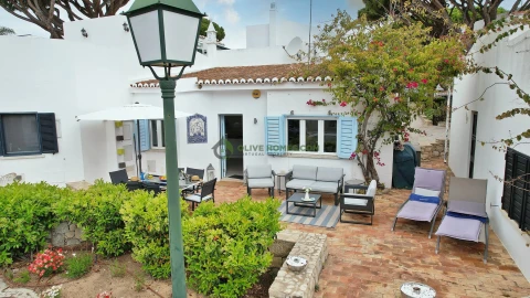 Moradia T2 para Venda em Almancil