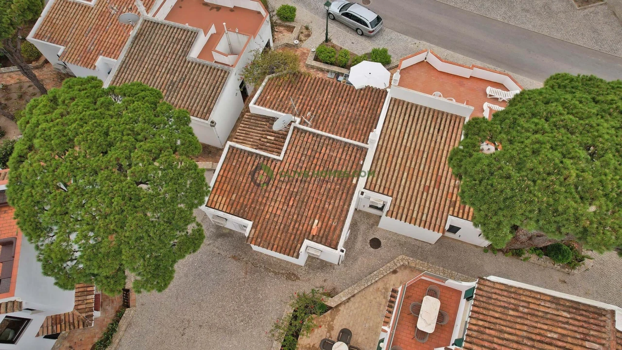 Moradia T2 para Venda em Almancil Foto 5