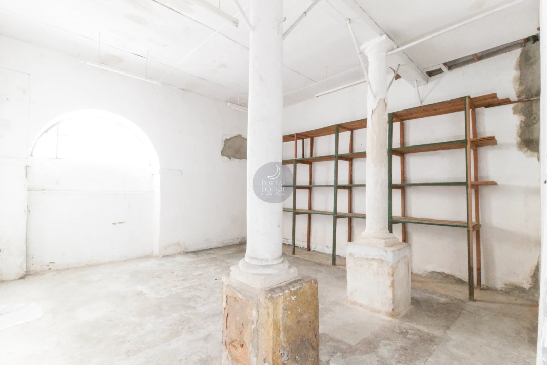 Prédio para Venda em Marvila, Ribeira Santarém, São Salvador, São Nicolau Foto 33