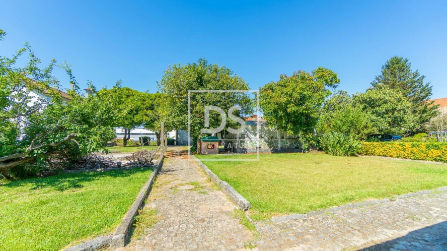 Quinta T20 para Venda em Vilar de Pinheiro Foto 33