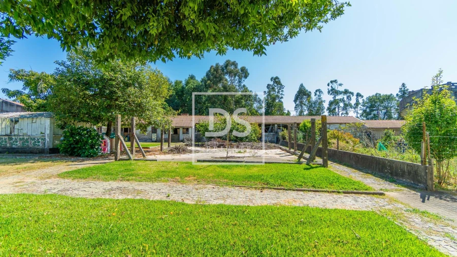 Quinta T20 para Venda em Vilar de Pinheiro Foto 23