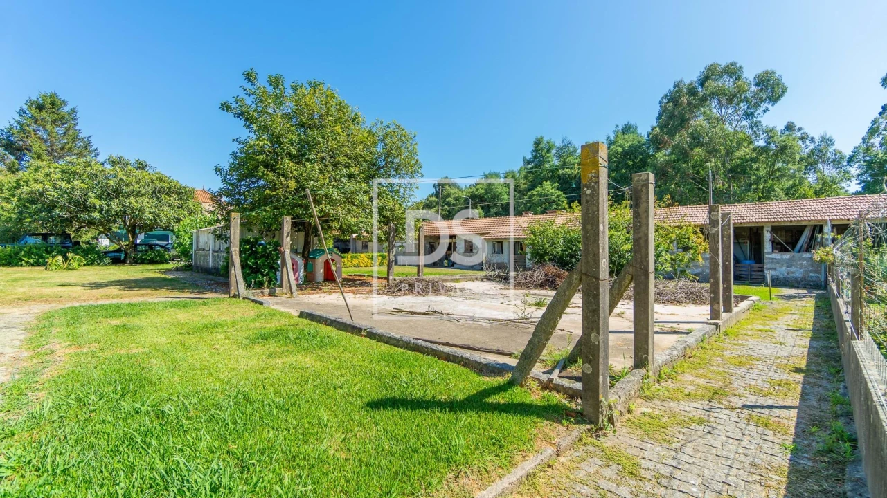 Quinta T20 para Venda em Vilar de Pinheiro Foto 26