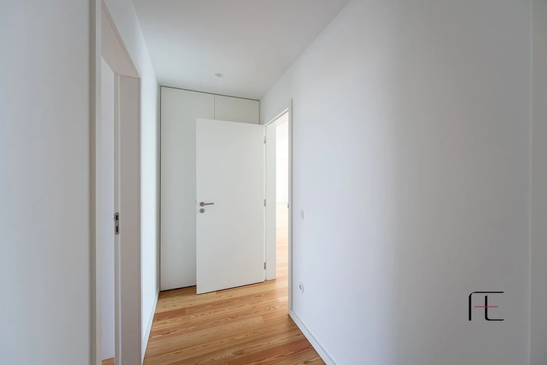 Apartamento T3 para Venda em Canidelo Foto 11