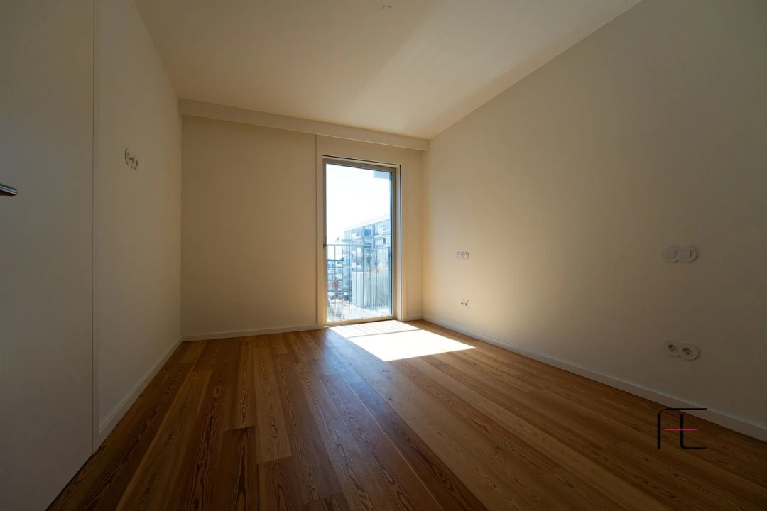 Apartamento T3 para Venda em Canidelo Foto 11