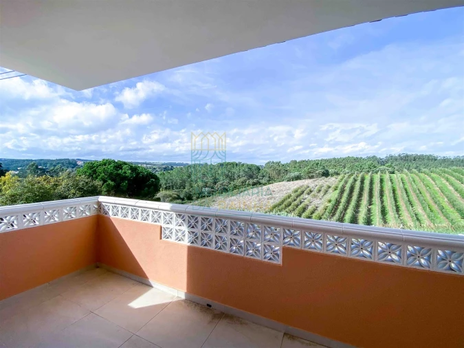 Moradia T3 para Venda em Salir de Matos