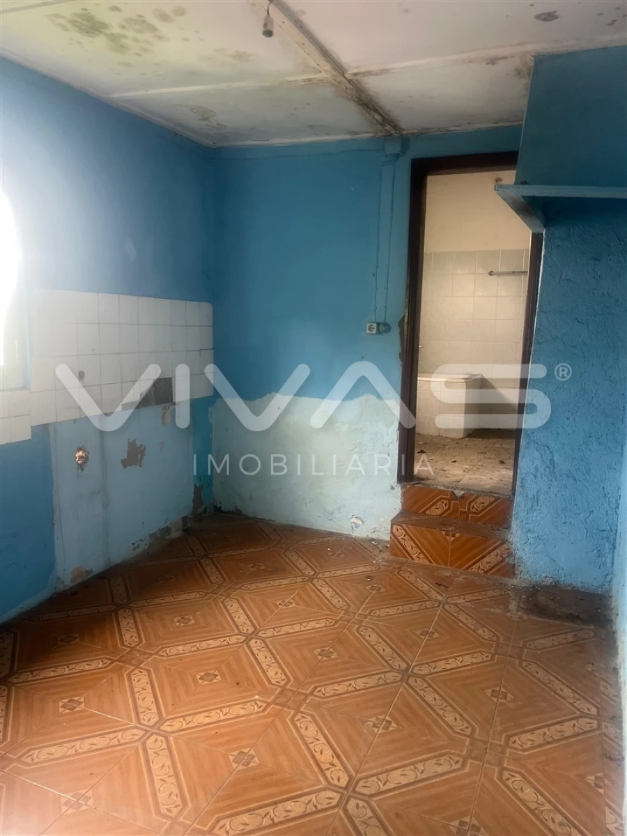 Moradia T0 para Venda em Fornos Foto 3