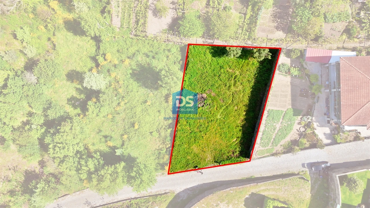 Terreno para Venda em Penhalonga e Paços de Gaiolo Foto 2