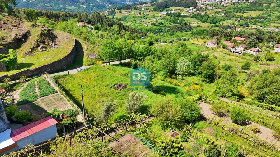 Terreno para Venda em Penhalonga e Paços de Gaiolo Foto 18