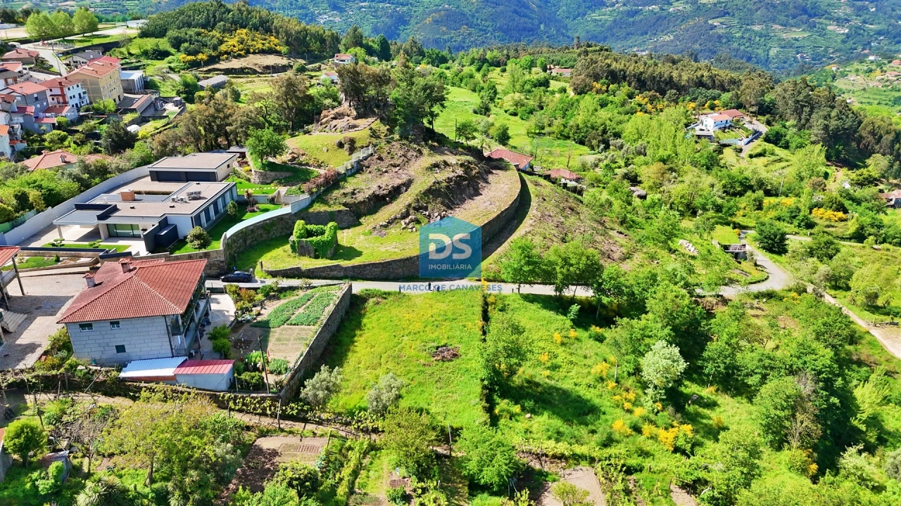 Terreno para Venda em Penhalonga e Paços de Gaiolo Foto 17
