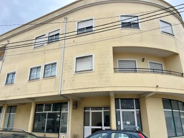Apartamento T2 para Arrendamento em Marinha Grande