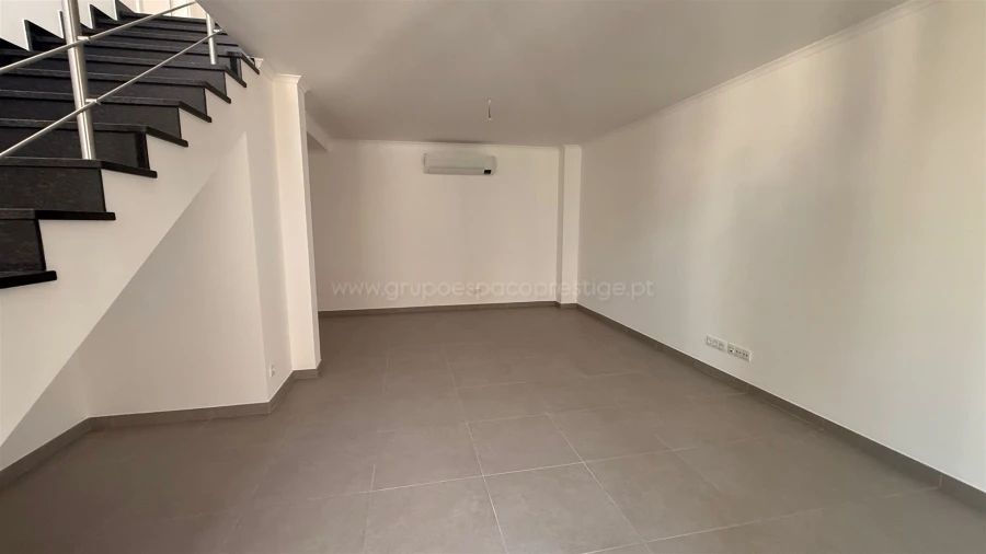 Apartamento T2 para Venda em Moncarapacho e Fuseta Foto 11
