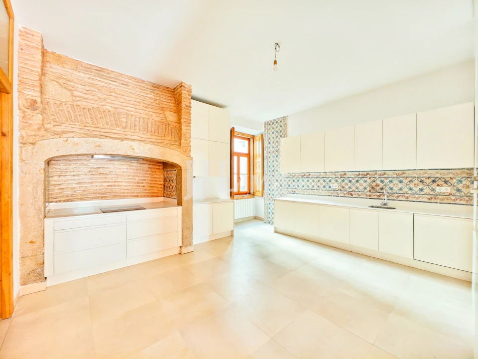 Apartamento T3 para Venda em Santa Maria Maior Foto 8