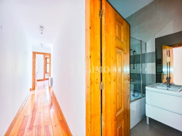 Apartamento T3 para Venda em Santa Maria Maior
