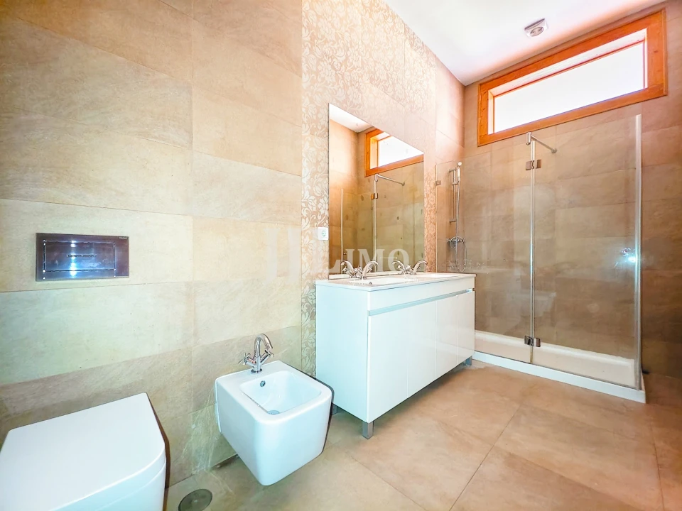 Apartamento T3 para Venda em Santa Maria Maior Foto 36